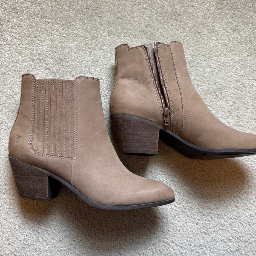 Frye Women's Brown Ankle Booties, sz 10